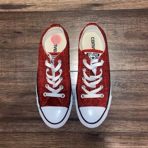 Converse “All Star” lows (burgundy)